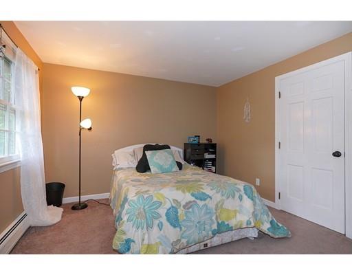 7 Pomfret Road Chelmsford, MA 01824 - Photo 14 of 26 Gallery Image 14
