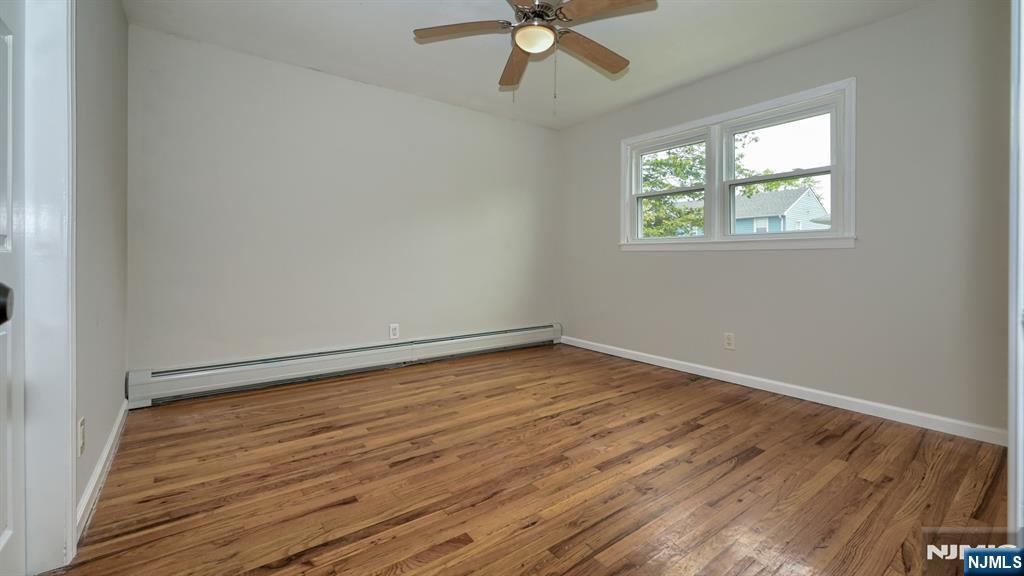 71 Chestnut Street Lodi, NJ 07644 - Photo 16 of 35