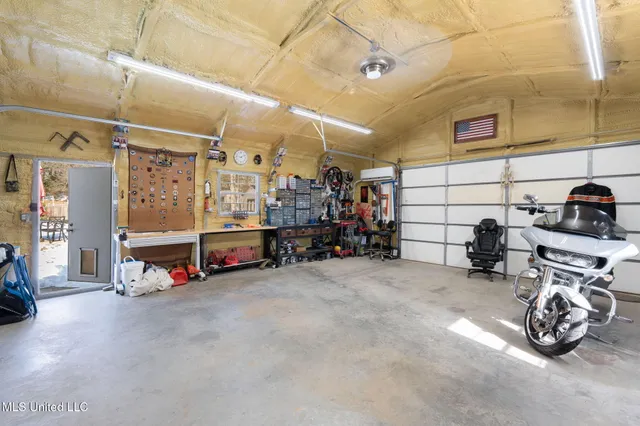 $435,000 | 1466 Dogwood Hollow Drive, Nesbit, MS 38651