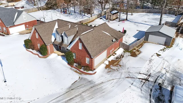 $435,000 | 1466 Dogwood Hollow Drive, Nesbit, MS 38651