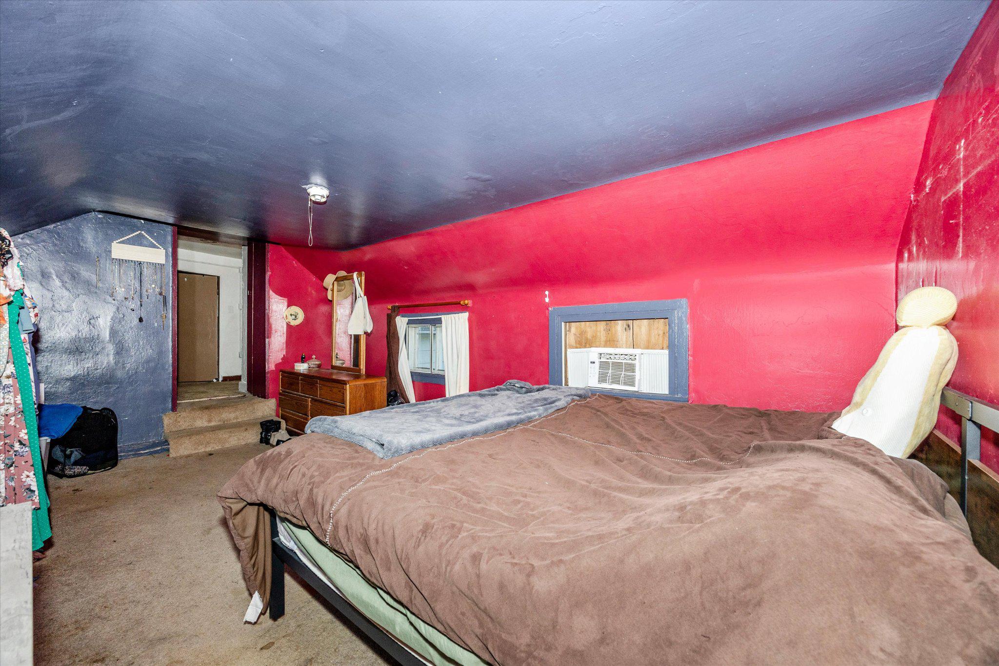 14721 Albert Staub Road Thurmont, MD 21788 - Photo 28 of 46 a bed room with a bed and a window