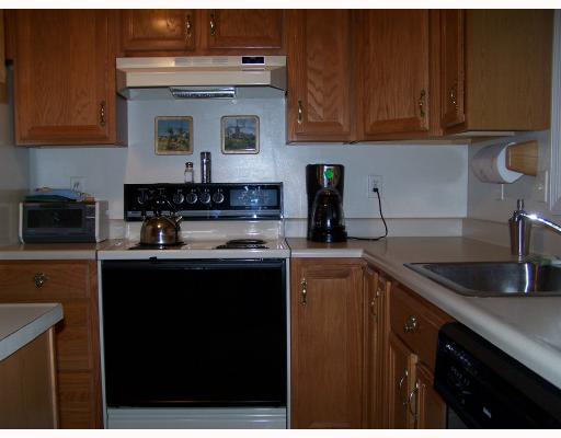 27 Blair Road Eighty Four, PA 15330 - Photo 2 of 8 Kitchen.