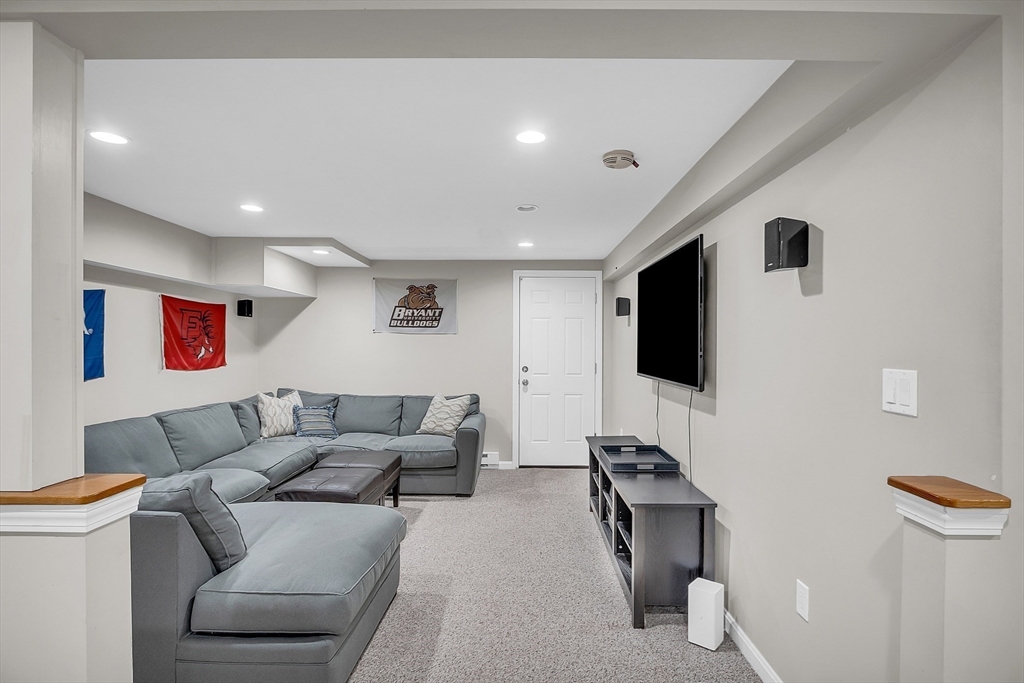 9 Freedom Farme Road Acton, MA 01720 - Photo 31 of 39
