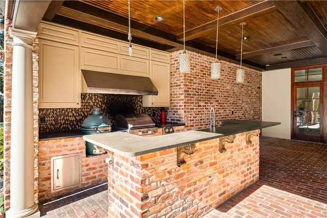 $1,295,000 | 4709 Christopher Place, Alexandria, LA 71303