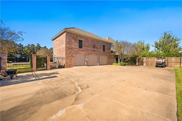 $1,295,000 | 4709 Christopher Place, Alexandria, LA 71303