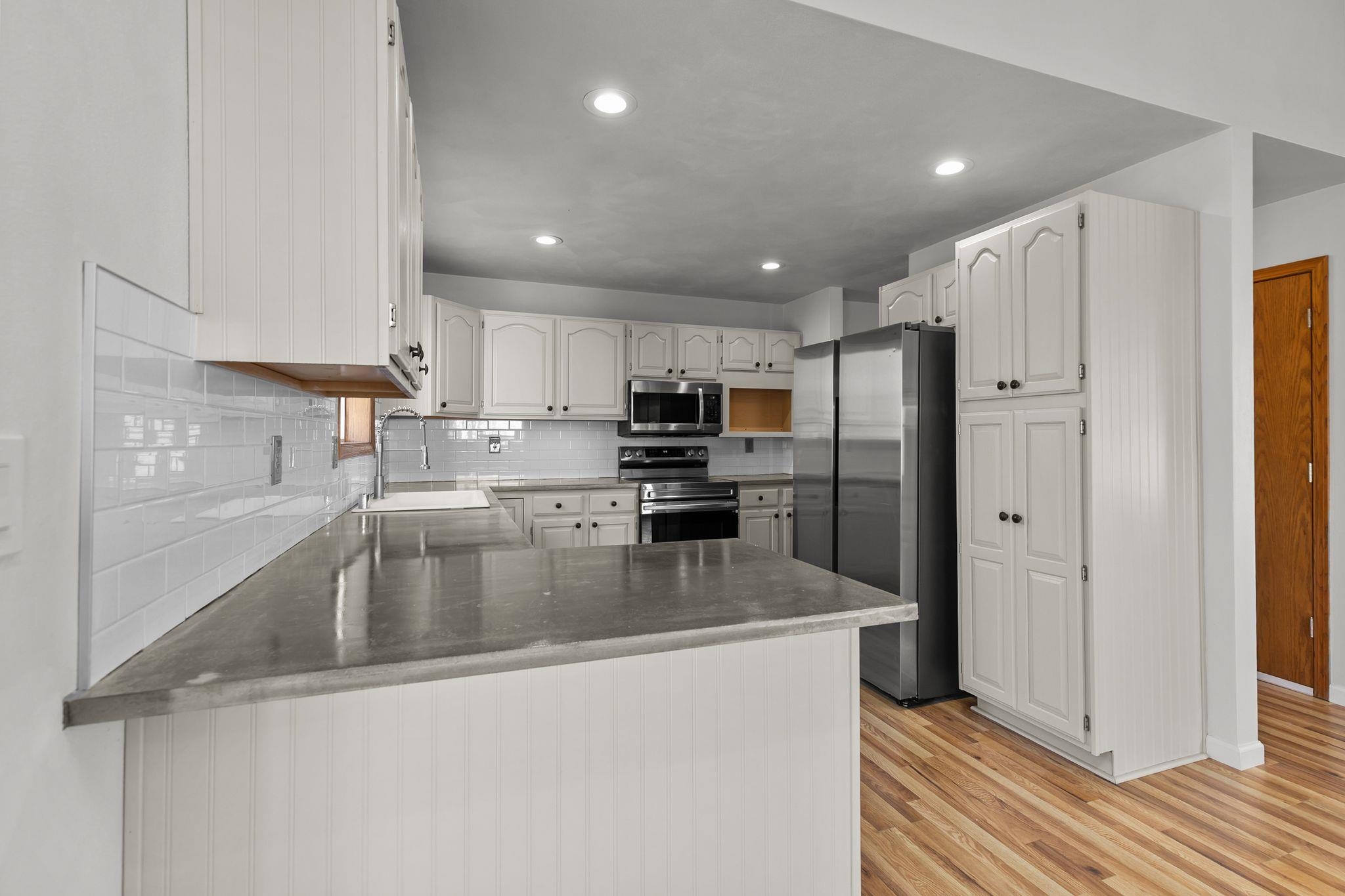 N308 Eastowne Court Appleton, WI 54915 - Photo 14 of 32