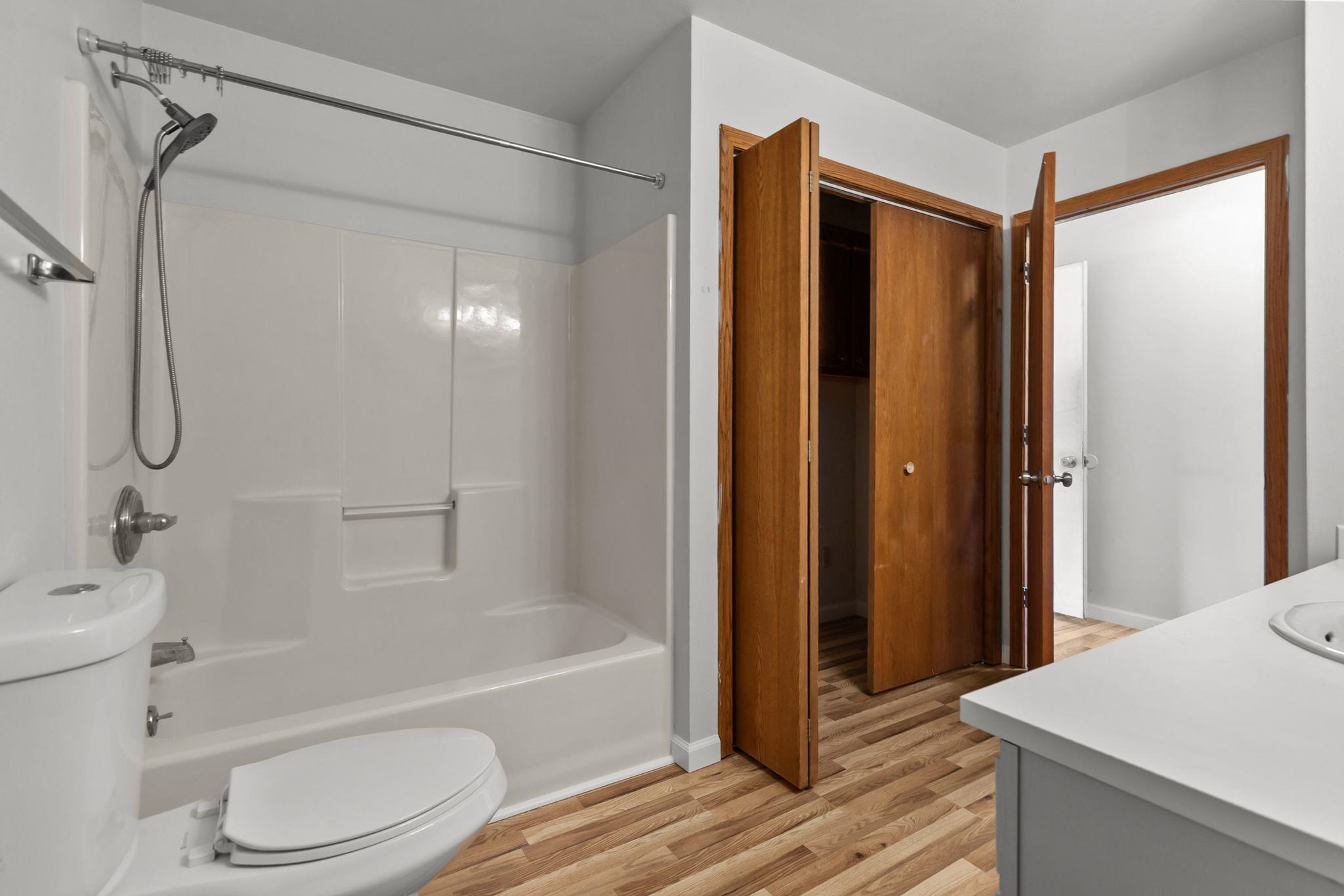 N308 Eastowne Court Appleton, WI 54915 - Photo 18 of 32