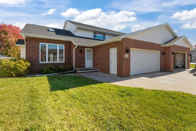 $305,000 | N308 Eastowne Court, Appleton, WI 54915