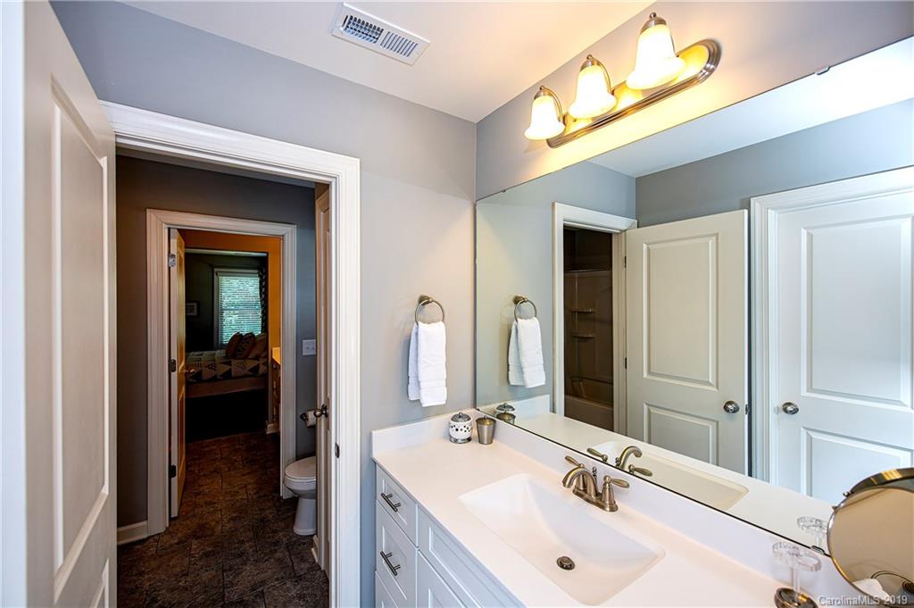 1618 Basil Court Tega Cay, SC 29708 - Photo 15 of 37
