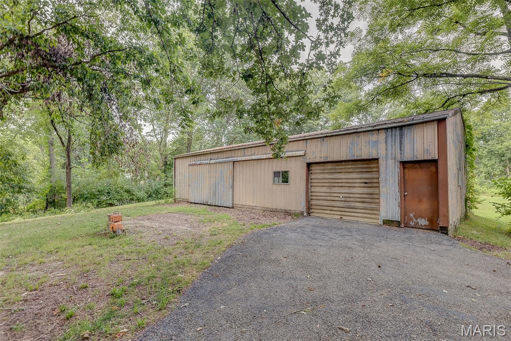 13445 Michael Road Highland, IL 62249 - Photo 12 of 13