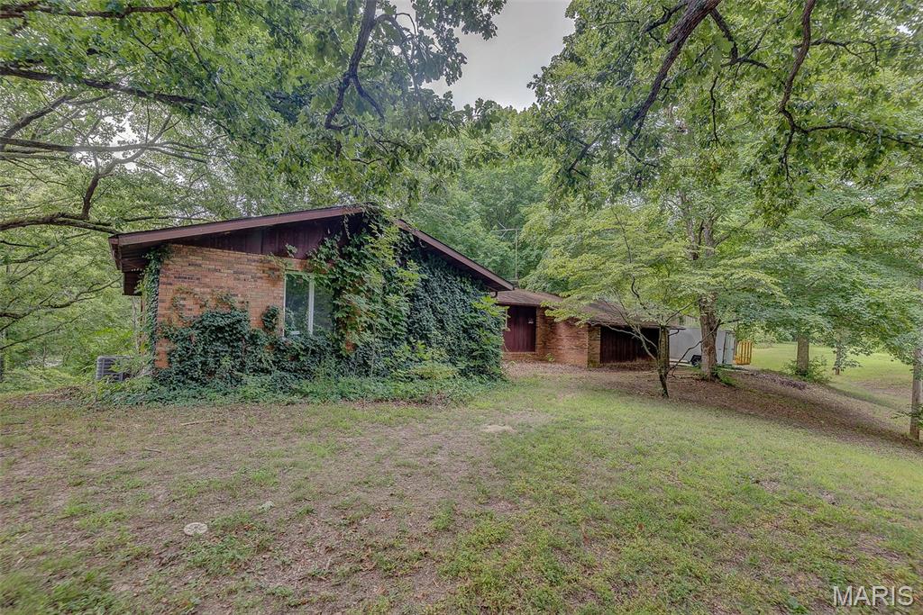 13445 Michael Road Highland, IL 62249 - Photo 5 of 13