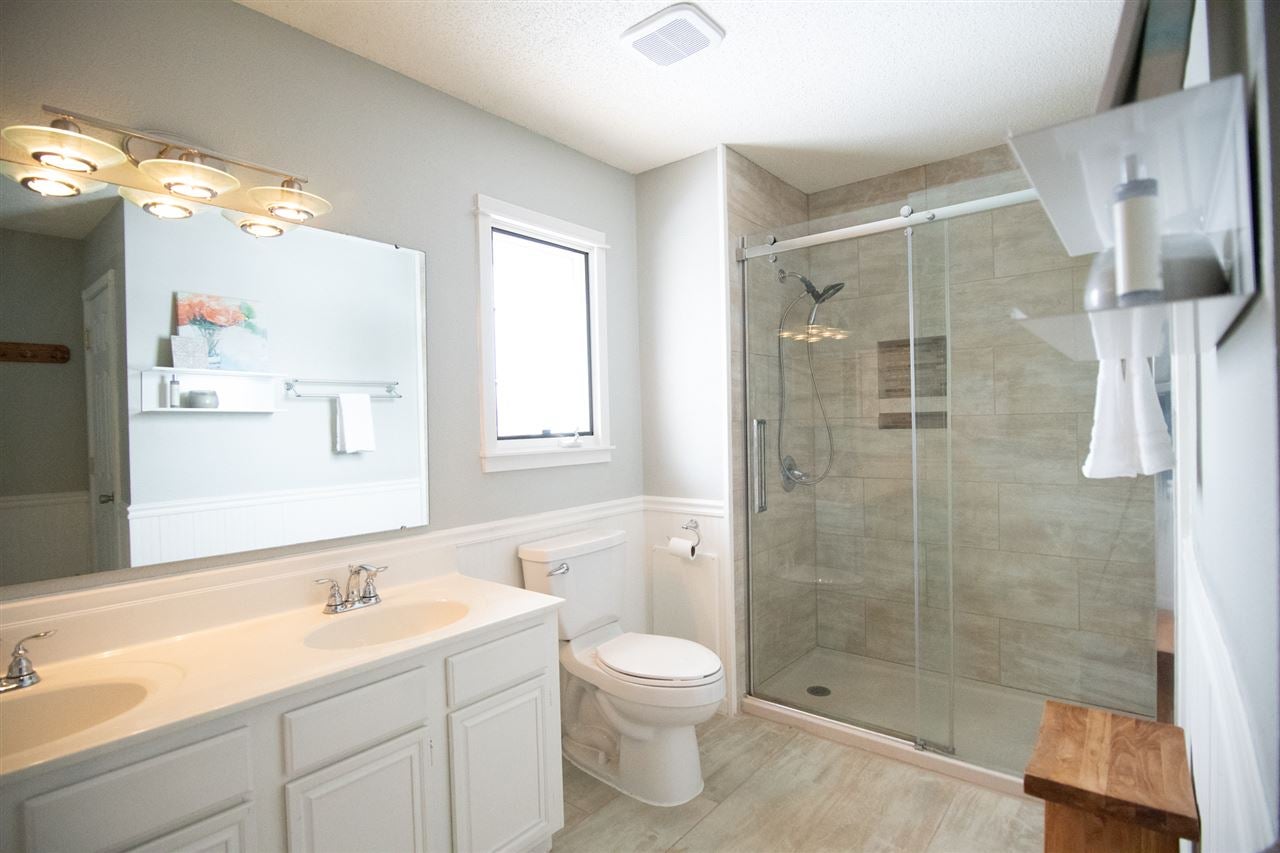 6909 West Park Road Northeast Cedar Rapids, IA 52402 - Photo 18 of 39 Gallery Image 18