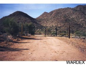 16575 South La Cienega Ranch Road Yucca, AZ 86438 - Photo 2 of 10 Additional Photo