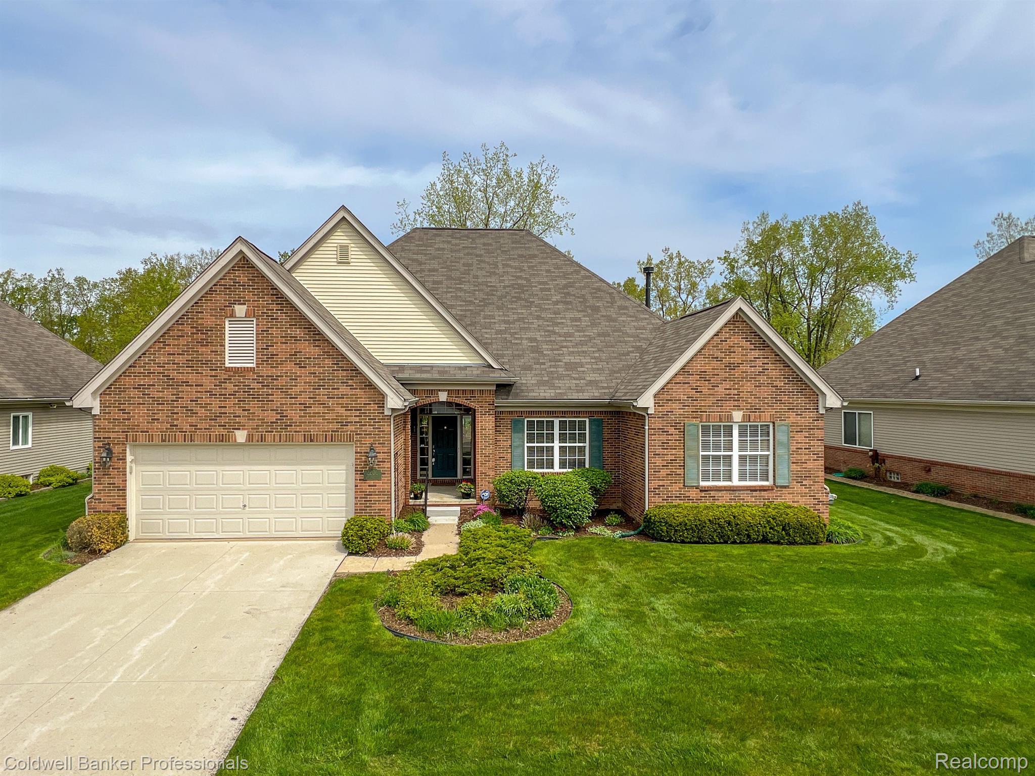 2206 Lagoon Drive Rochester, MI 48309 - Photo 35 of 37 Gallery Image 35