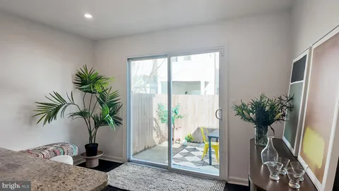 $650,000 | 2437 Carpenter Street, Philadelphia, PA 19146