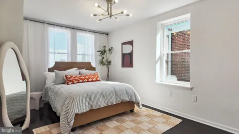 $650,000 | 2437 Carpenter Street, Philadelphia, PA 19146