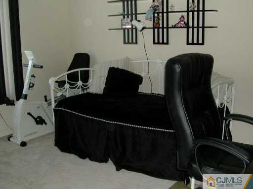 955 South Springfield Avenue Springfield, NJ 07081 - Photo 6 of 8 Gallery Image 6