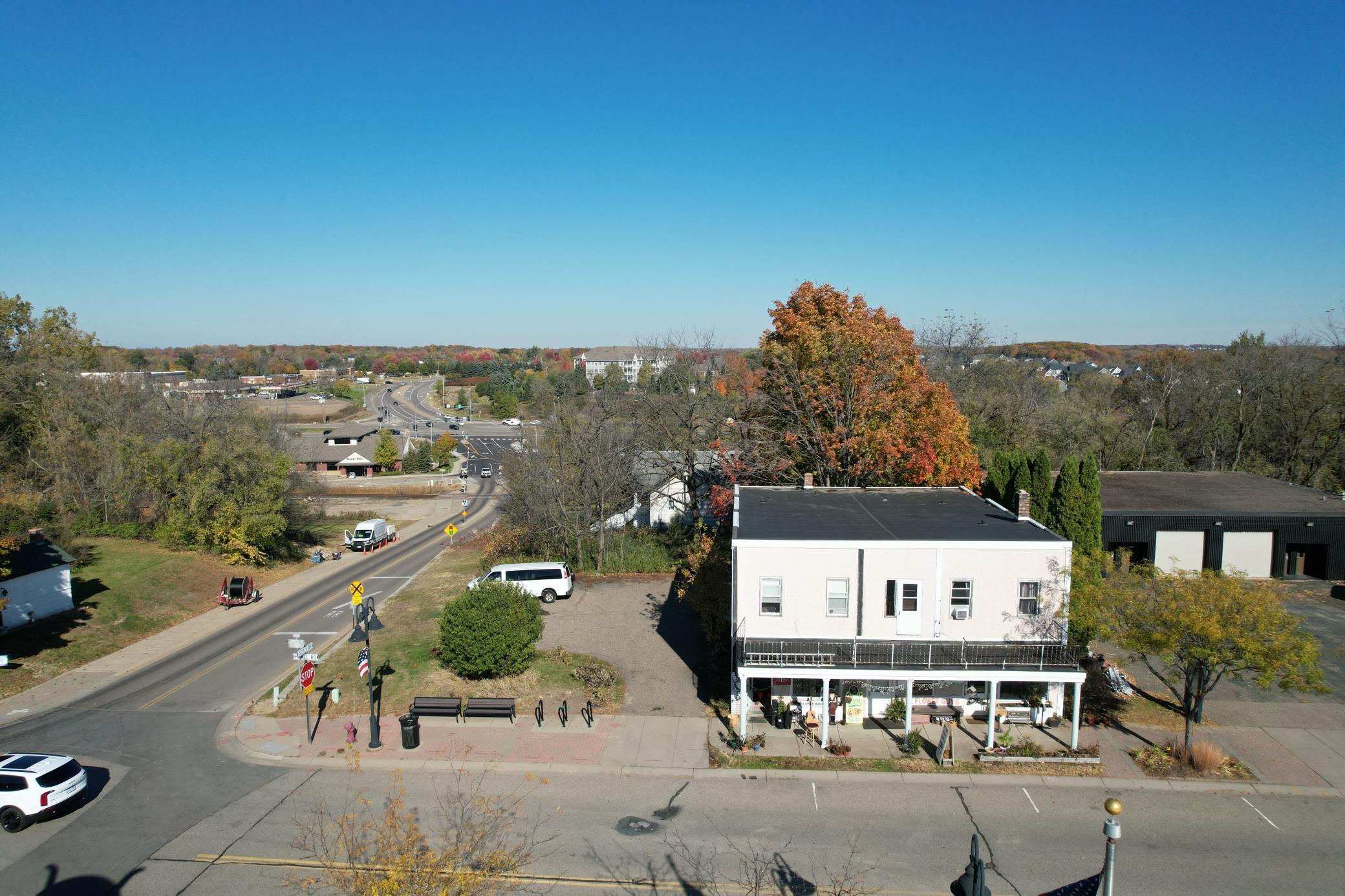 122 Hamel Road Hamel, MN 55340 - Photo 2 of 8
