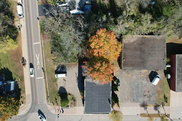 $595,000 | 122 Hamel Road, Hamel, MN 55340