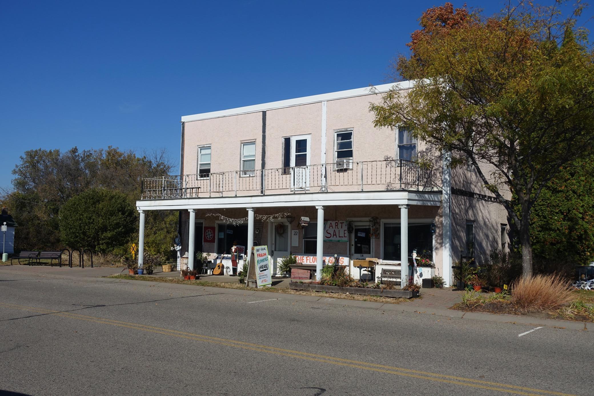 122 Hamel Road Hamel, MN 55340 - Photo 5 of 8