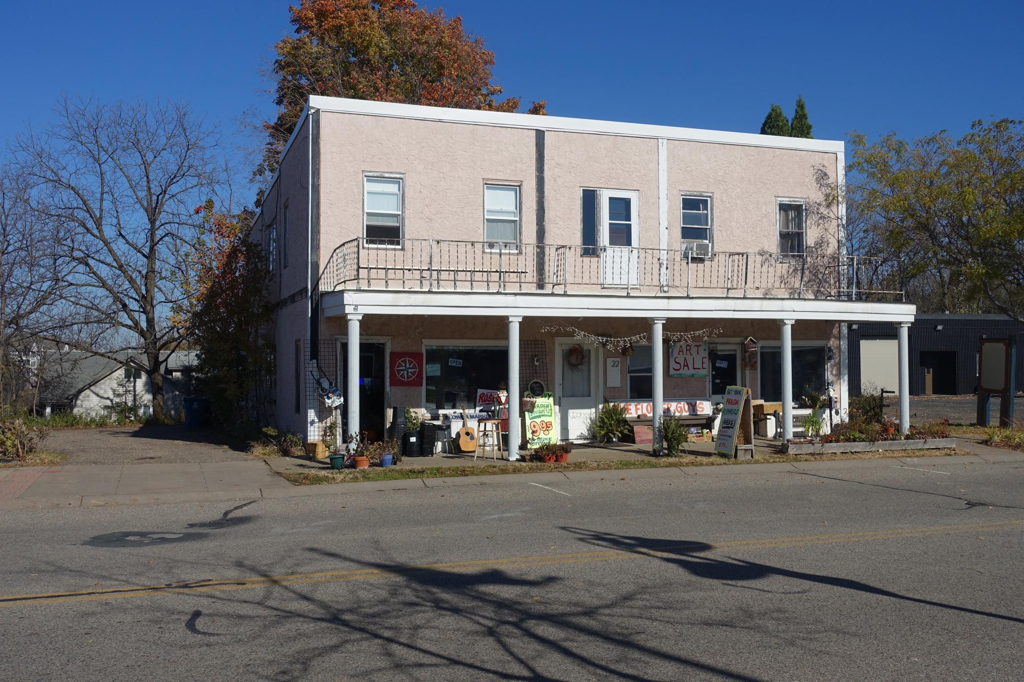 122 Hamel Road Hamel, MN 55340 - Photo 6 of 8