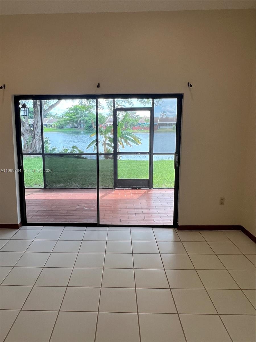 1652 Egret Road Homestead, FL 33035 - Photo 7 of 12 FAMILY ROOM