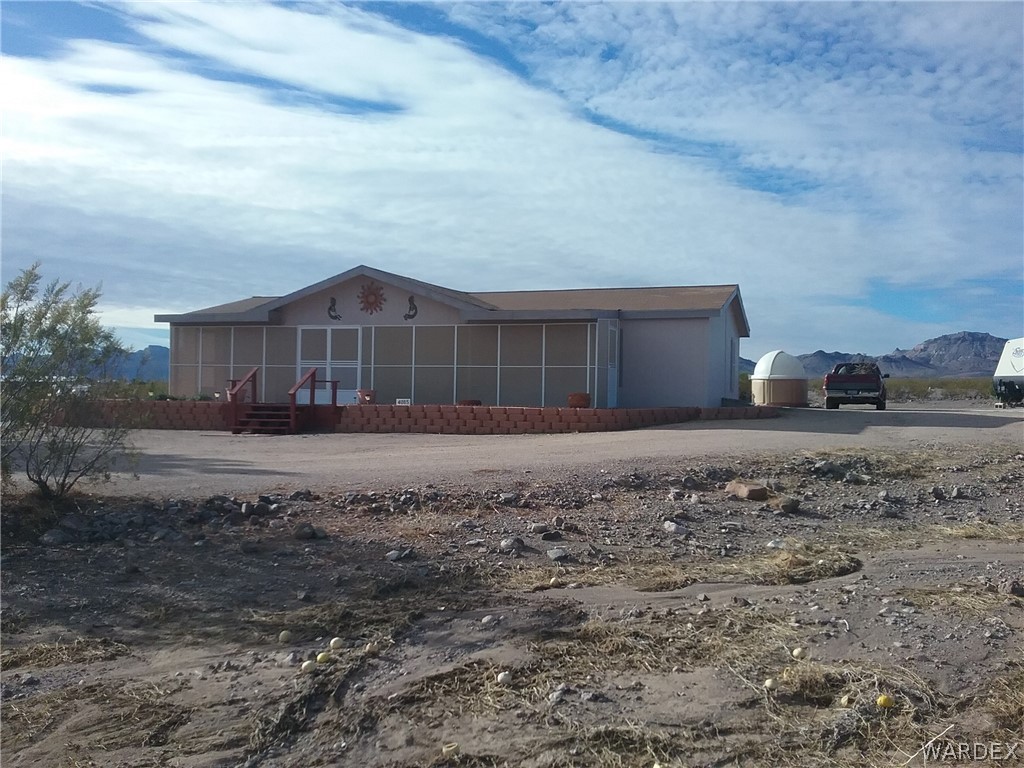 4085 Dewey Road Golden Valley, AZ 86413 - Photo 4 of 31