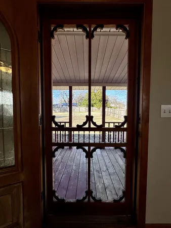 $300,000 | 211 Church Street, Loretto, TN 38469