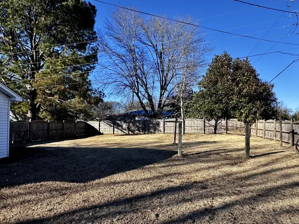 $300,000 | 211 Church Street, Loretto, TN 38469