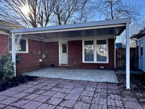 $300,000 | 211 Church Street, Loretto, TN 38469