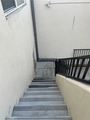 $899,999 | 5833 East Beverly Boulevard, Los Angeles, CA 90022