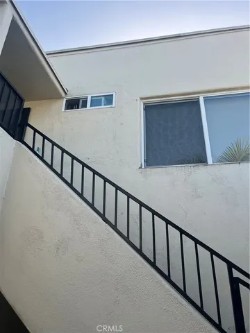 $899,999 | 5833 East Beverly Boulevard, Los Angeles, CA 90022