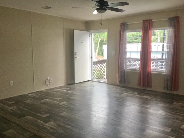 $89,900 | 5000 Southeast Federal Highway, Unit 82, Stuart, FL 34997