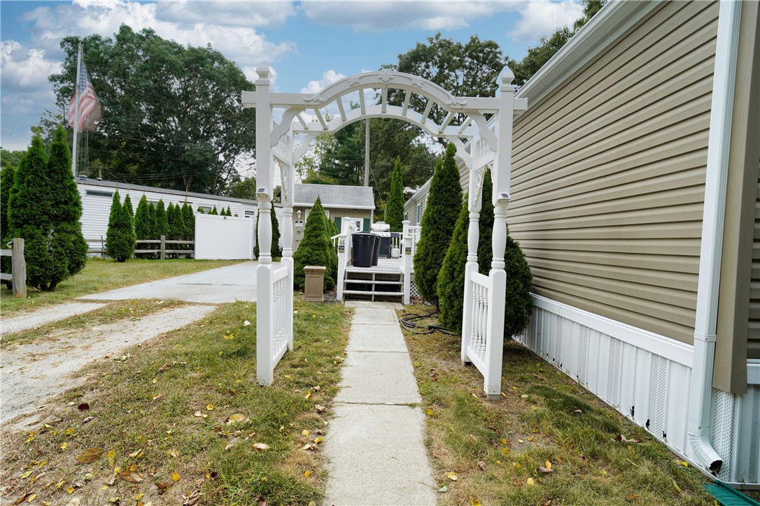 550 Victory Highway Exeter, RI 02822 - Photo 3 of 29