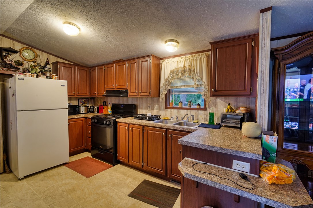 550 Victory Highway Exeter, RI 02822 - Photo 5 of 29