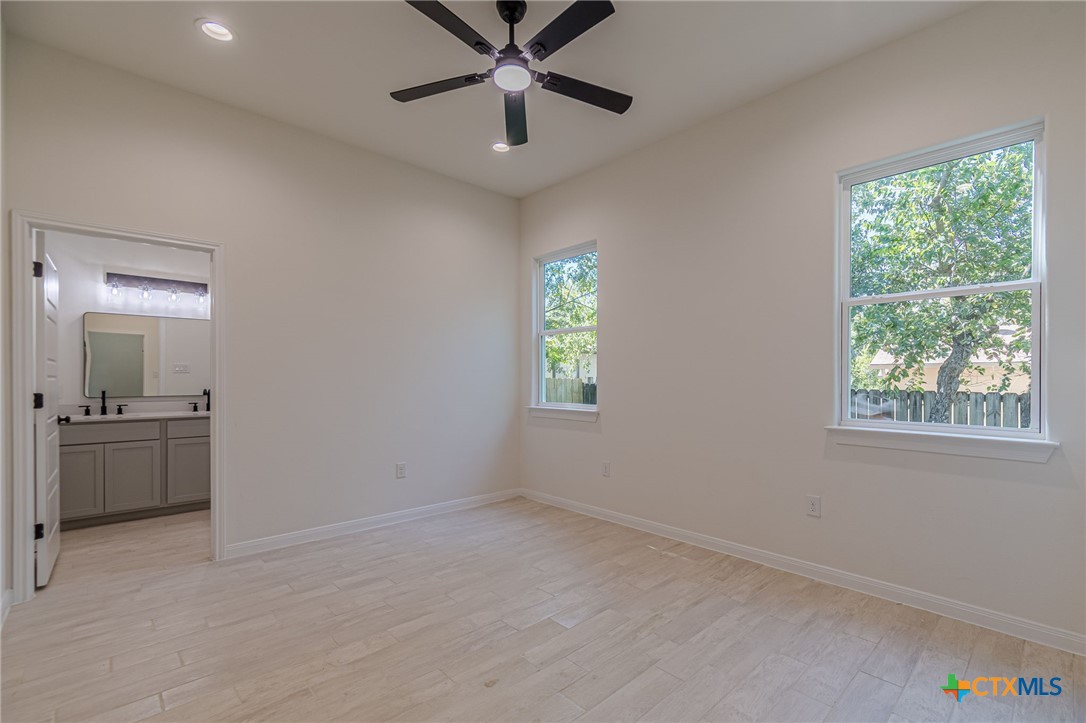 624 Stratton Street Seguin, TX 78155 - Photo 17 of 31 Master Bedrrom