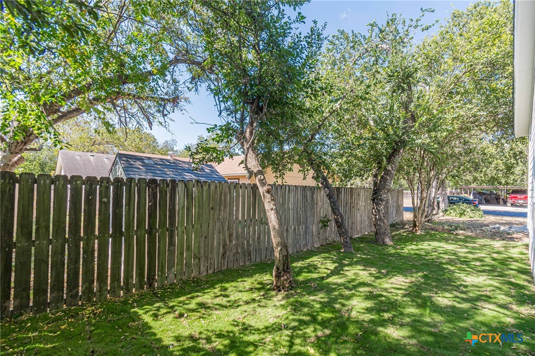 624 Stratton Street Seguin, TX 78155 - Photo 29 of 31 Backyard