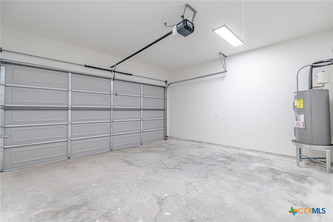 624 Stratton Street Seguin, TX 78155 - Photo 10 of 31 Two Car Garage