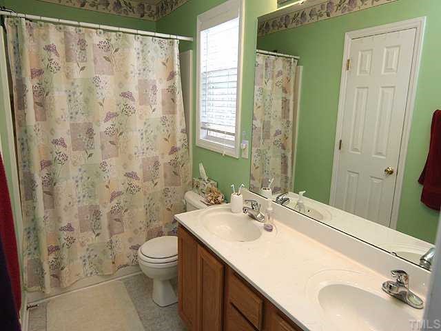 6 Round Spring Lane Durham, NC 27712 - Photo 7 of 12 Master Bath has Double Vanity and Garden Tub