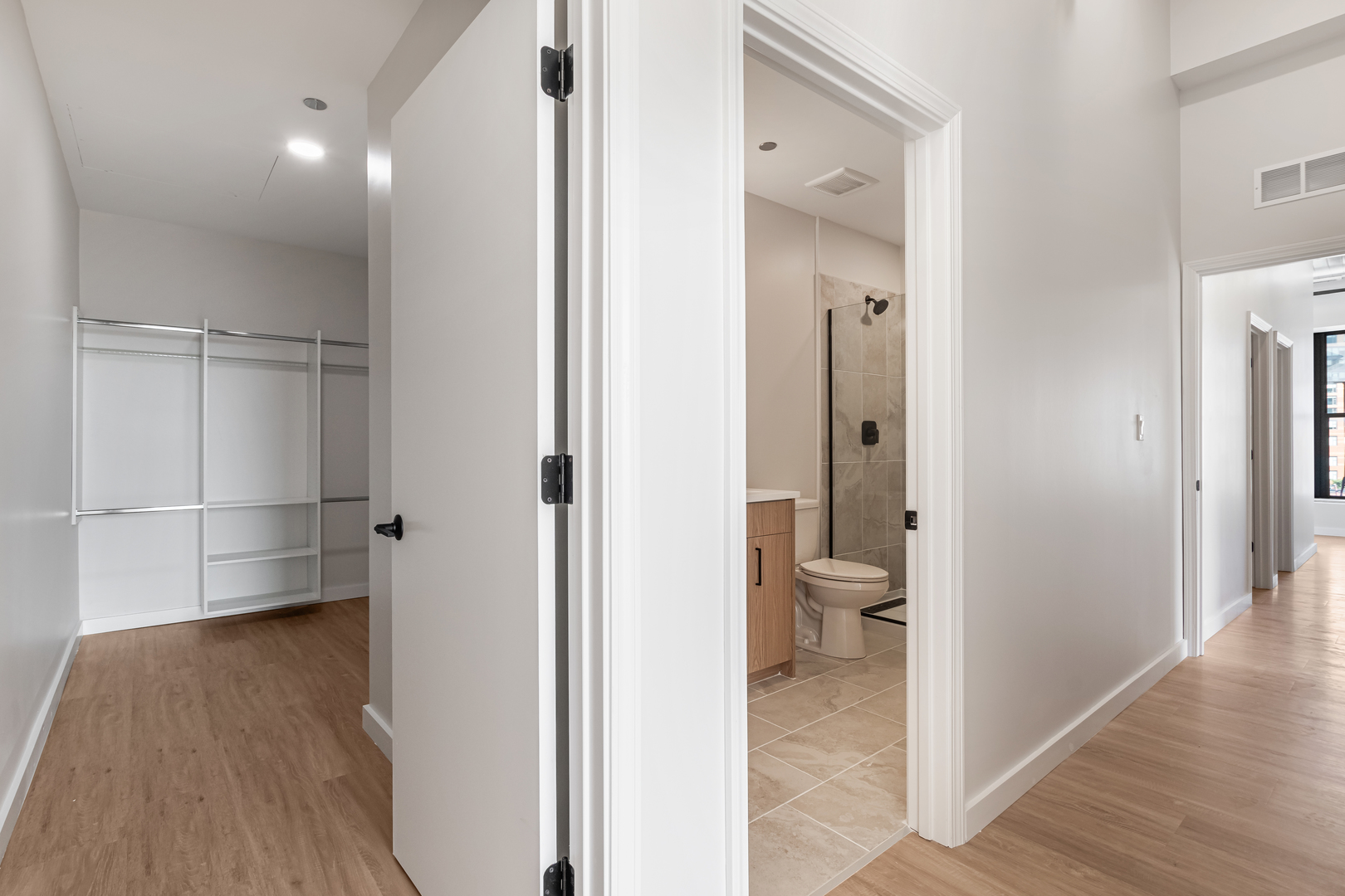 805 North Milwaukee Avenue, Unit 2S Chicago, IL 60642 - Photo 23 of 29