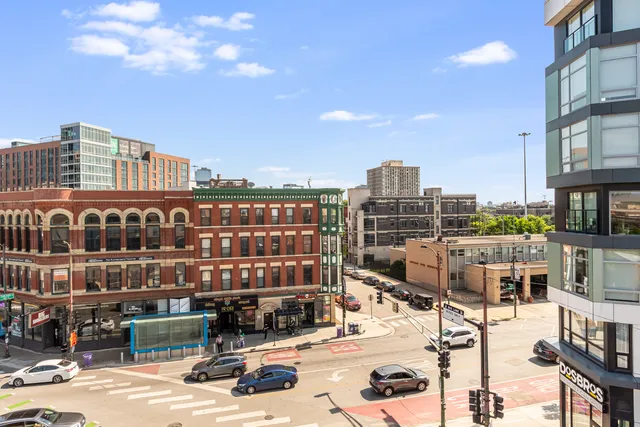 $5,390 | 805 North Milwaukee Avenue, Unit 2S, Chicago, IL 60642