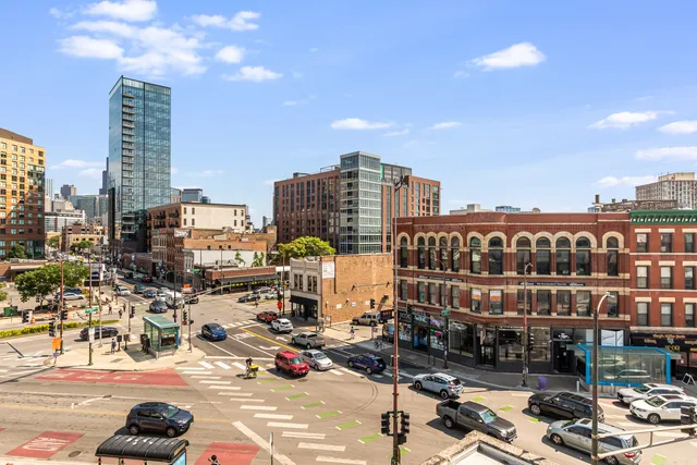 $5,390 | 805 North Milwaukee Avenue, Unit 2S, Chicago, IL 60642