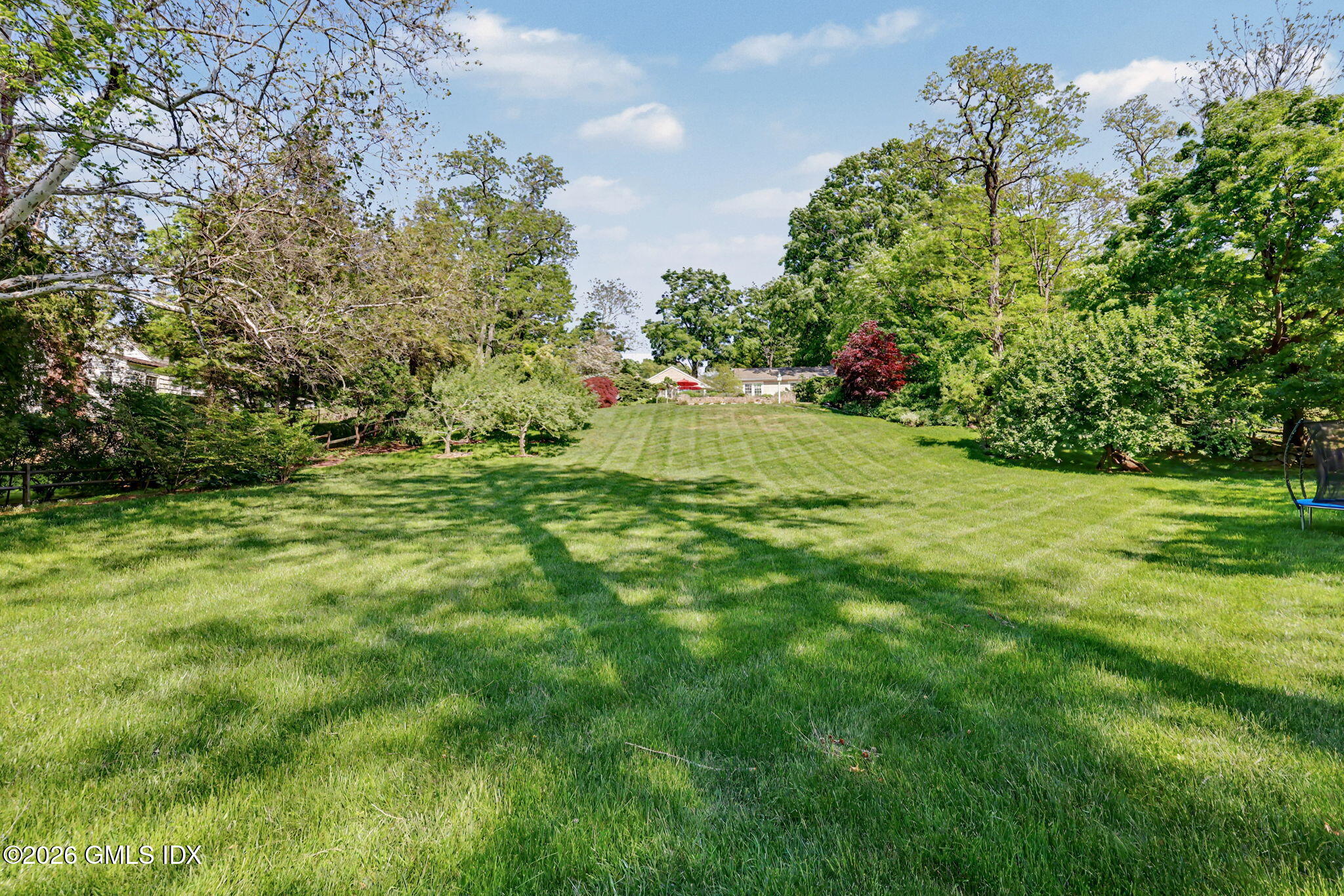 208 Bedford Road Greenwich, CT 06831 - Photo 17 of 26 208 Bedford way back
