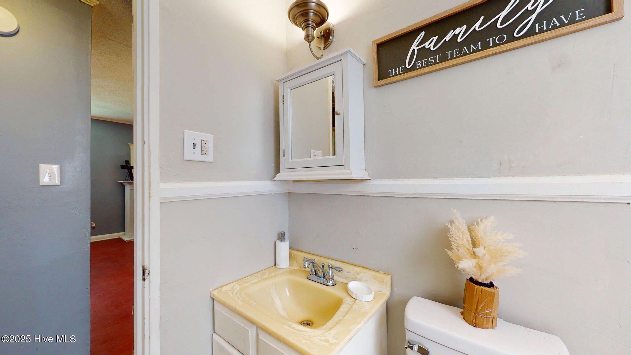 2105 Marsha Avenue Kinston, NC 28501 - Photo 18 of 29 26-web-or-mls-2105-Marsha-Ave-Kinston-NC