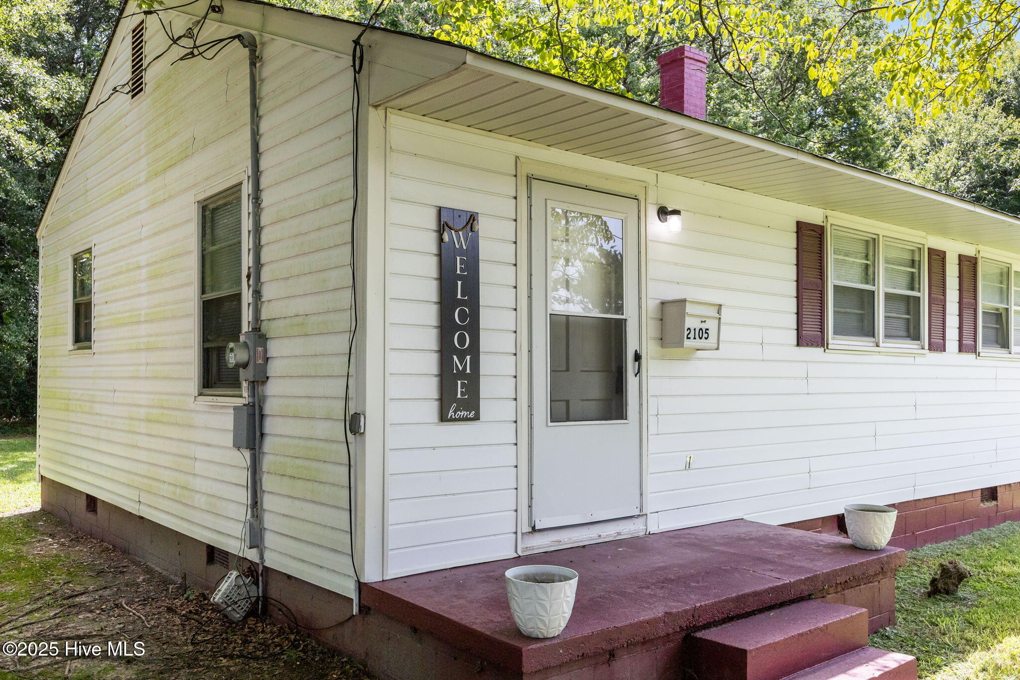 2105 Marsha Avenue Kinston, NC 28501 - Photo 2 of 29 5-web-or-mls-IMG_4604