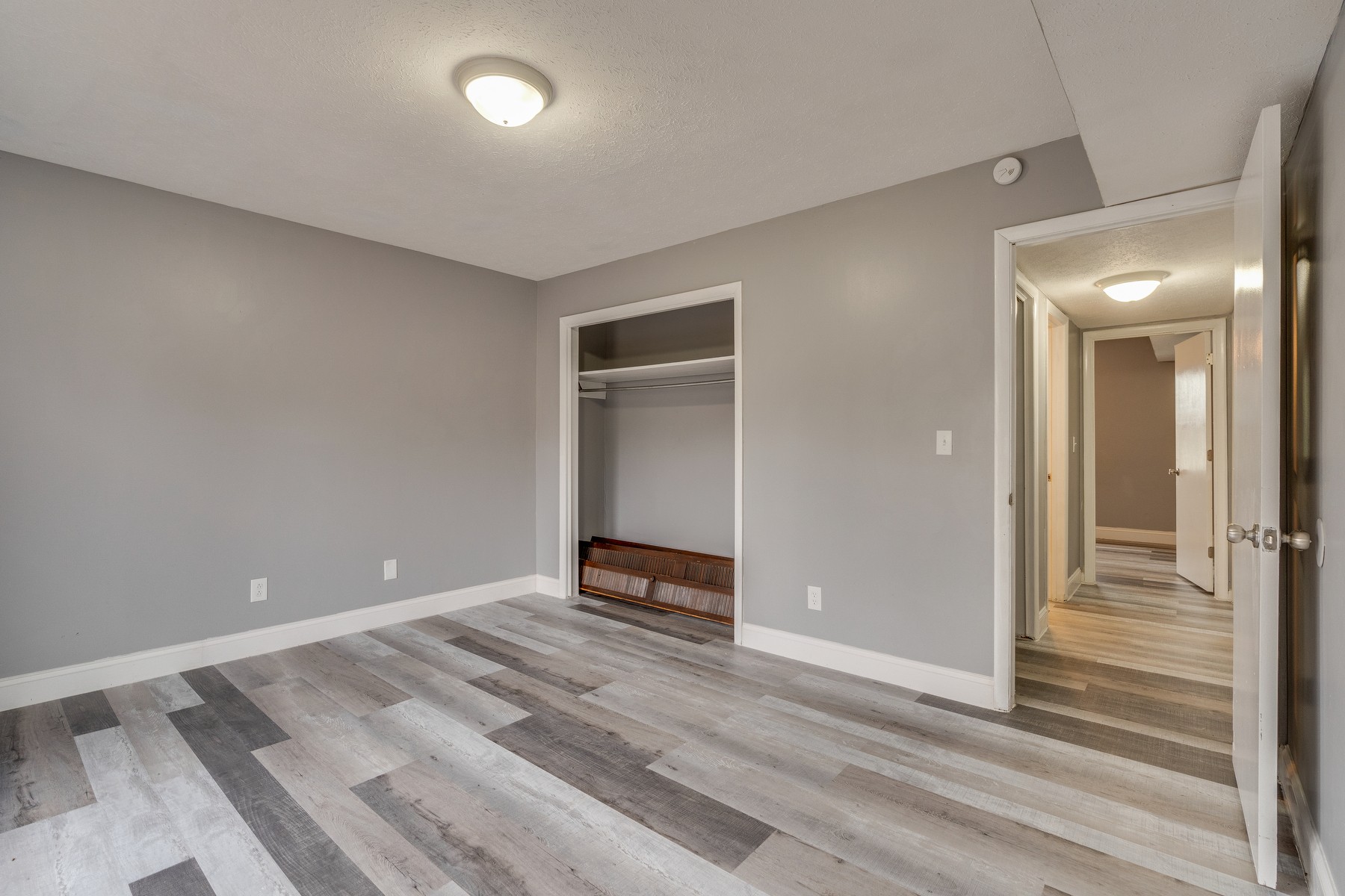 1433 Stratford Road Kingsport, TN 37664 - Photo 15 of 25