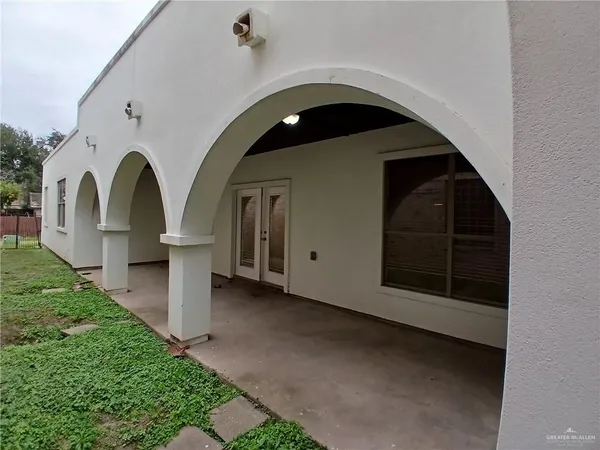 $2,300 | 128 San Jacinto Street, Mission, TX 78572