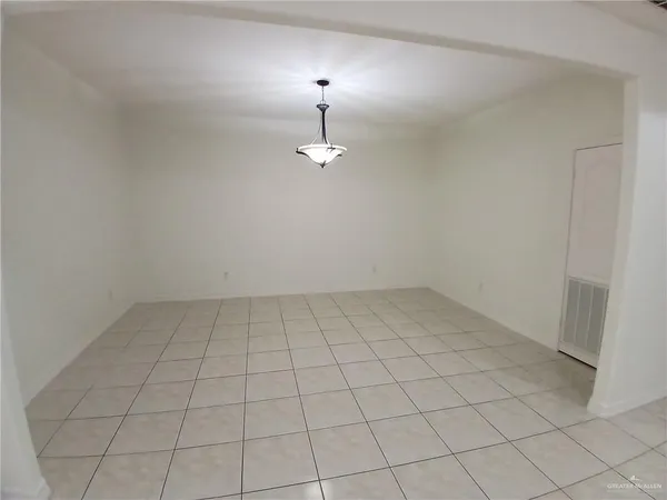 $2,300 | 128 San Jacinto Street, Mission, TX 78572