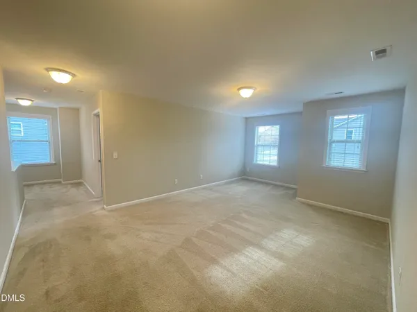 $2,150 | 288 Heathwood Drive, Clayton, NC 27527