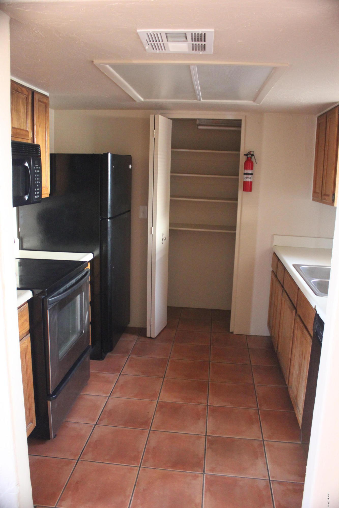 850 West Thurber Road Tucson, AZ 85705 - Photo 10 of 23